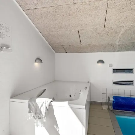 Feriehus Fria - 200m From The Sea By Interhome *